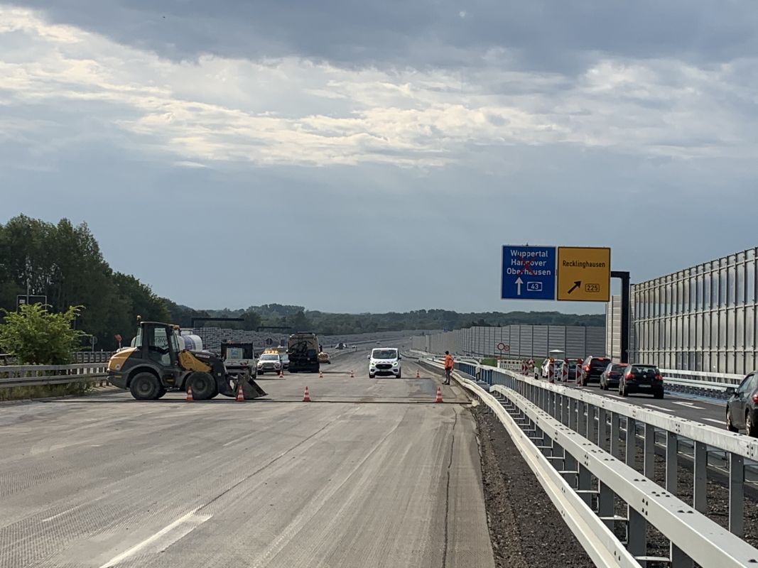 Mittelschutzplanke im Baustellenbereich